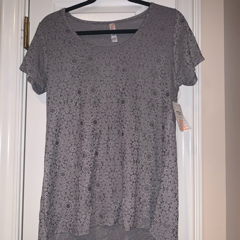Grey floral print Lularoe tshirt